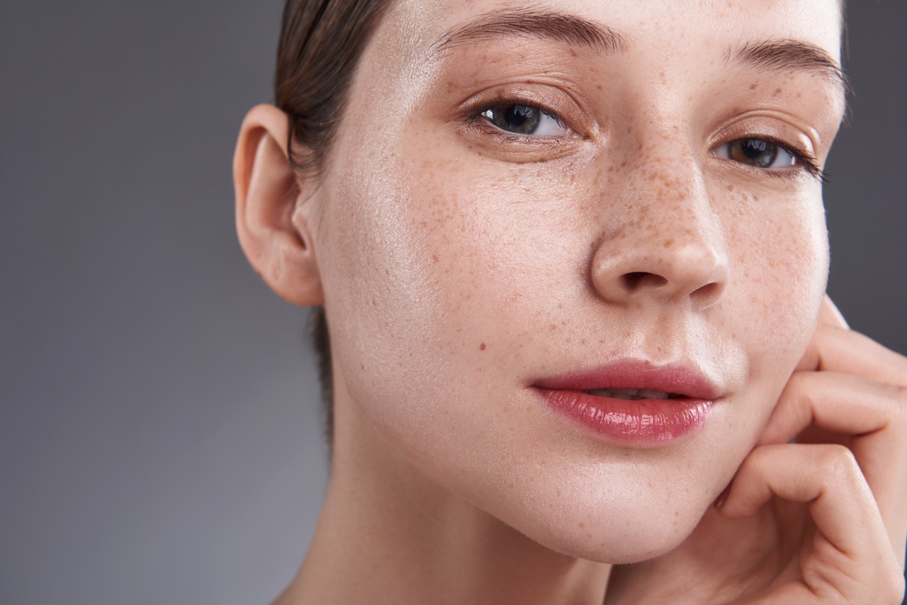Semi-Permanent Freckles (freckle tattooing) - in the studio